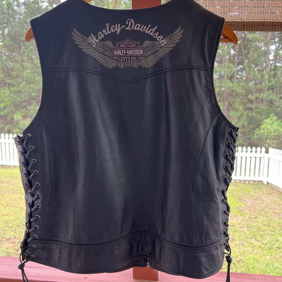 Leather Vest - Picture 3 of 3